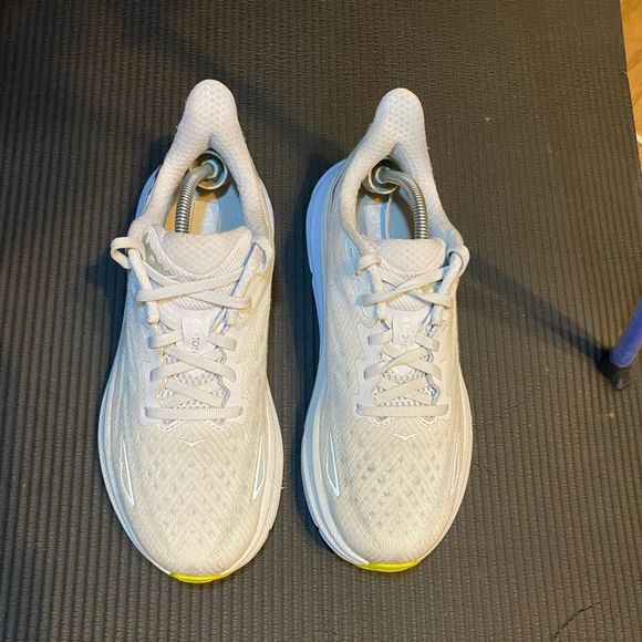 HOKA ONE ONE CLIFTON 9 - Women’s Running Shoes - SIZE 7.5B - Picture 7 of 11